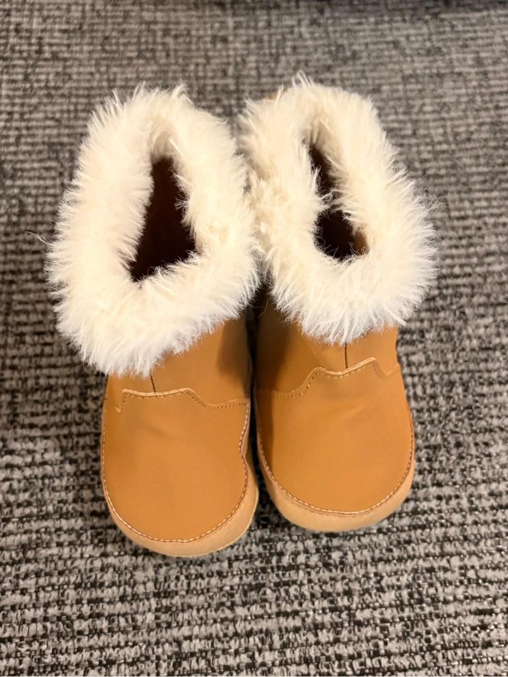 Cozy Faux Fur Baby Booties - Pink & Chestnut